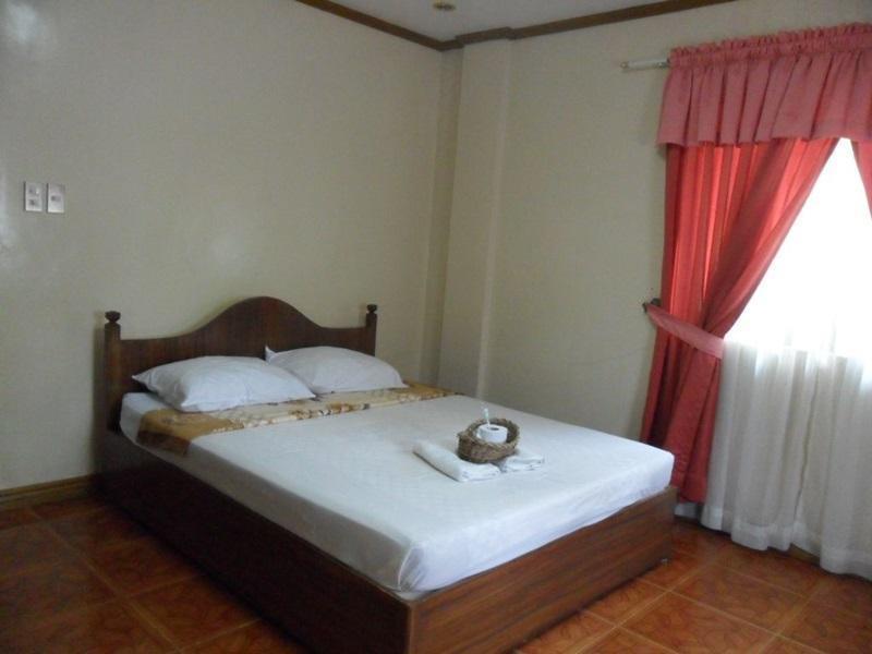 Jessar Apartelle Hotel Tagaytay City Exterior foto