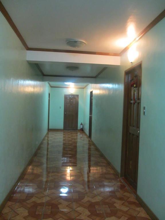 Jessar Apartelle Hotel Tagaytay City Exterior foto