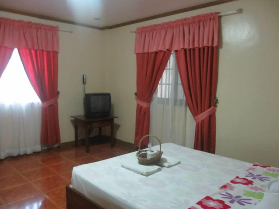 Jessar Apartelle Hotel Tagaytay City Exterior foto