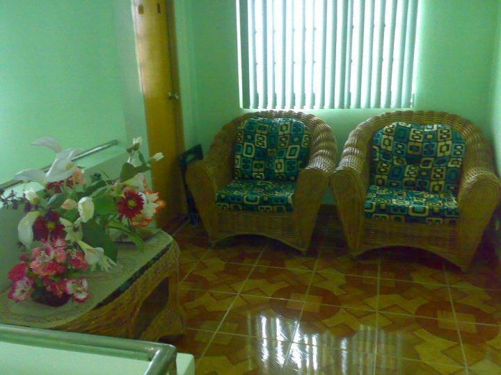 Jessar Apartelle Hotel Tagaytay City Exterior foto